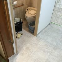 トイレ床 バリアフリー工事例のサムネイル